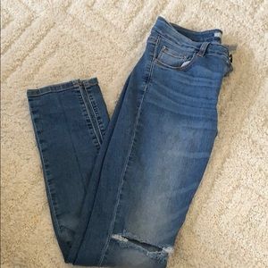 Refuge women’s ripped skinny jeans size 4